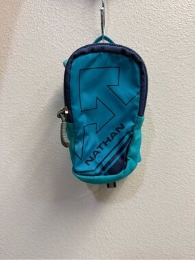 Nathan SpeedDraw Plus running handheld bag *Flask not included